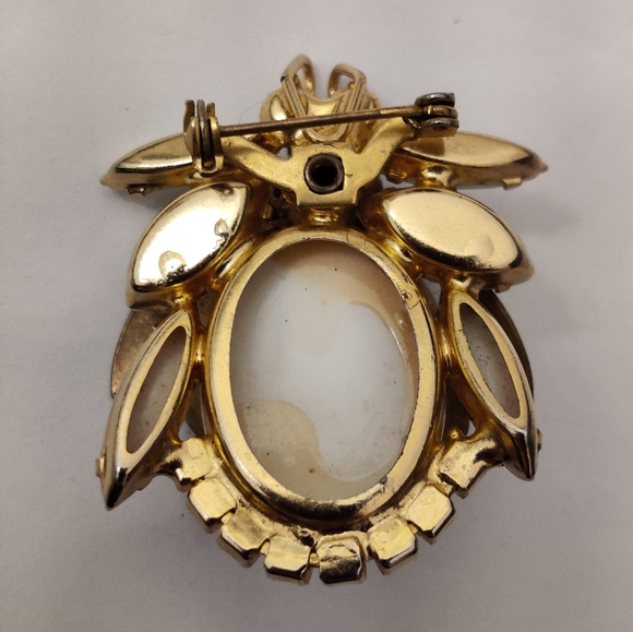 Vintage JULIANA Delizza & Elster Milk Glass Bee Bug Insect Pin Brooch - Picture 16 of 16